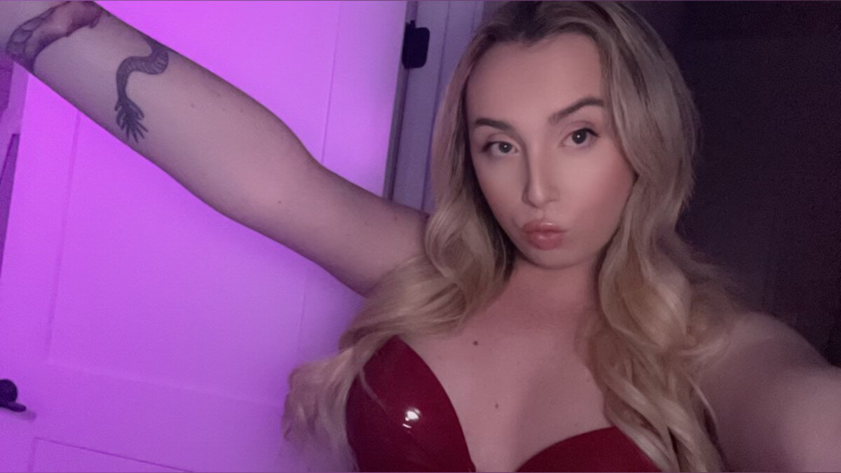Princesszoeymia (@princesszoeymia), OnlyFans creator