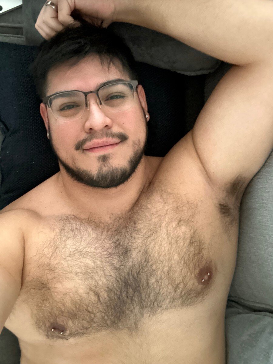 Puppybearleo (@puppybearleo), OnlyFans creator