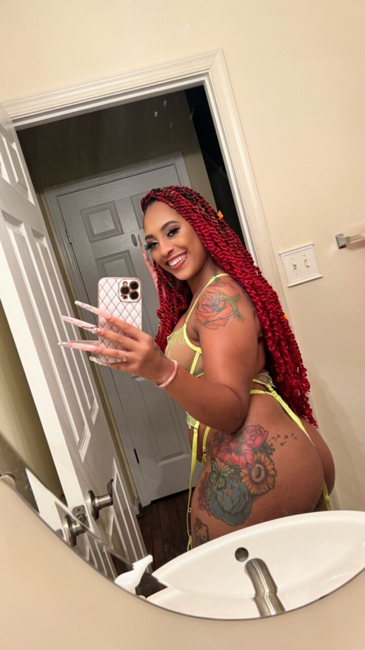 Purpkisses (@purpkisses), OnlyFans creator