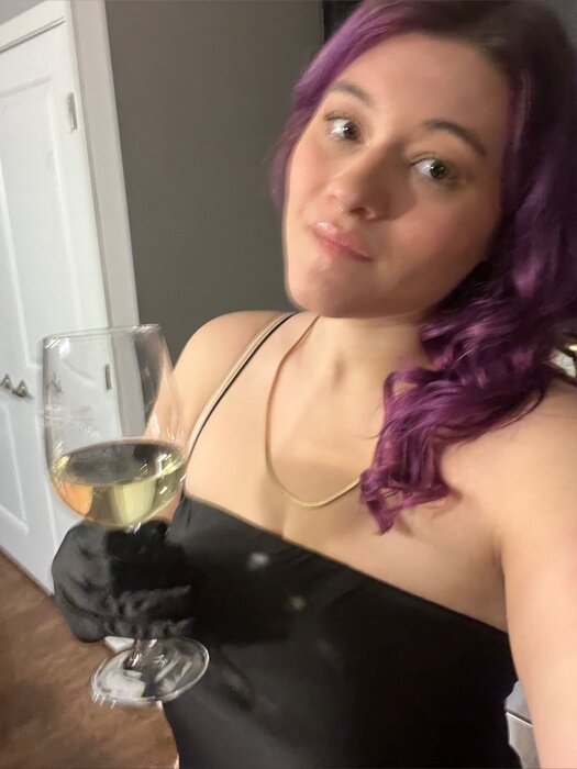 Purplepiercedtitties (@purplepiercedtitties), OnlyFans creator