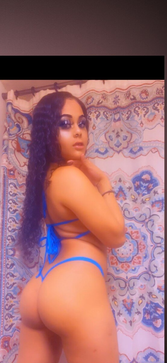 Purrrrfect (@purrrrfect), OnlyFans creator