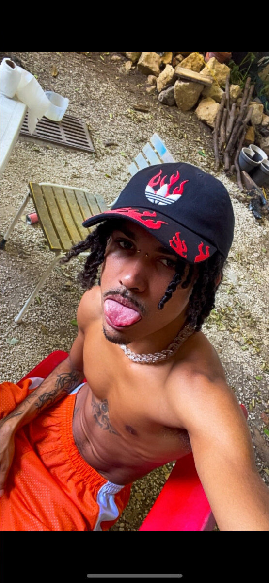 Putoflying (@putoflying), OnlyFans creator