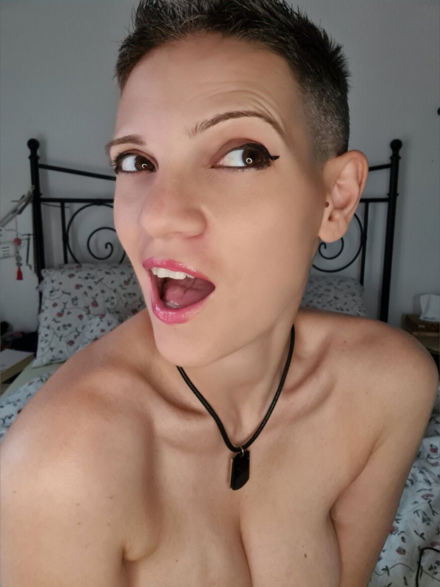 Pykaboobs (@pykaboobs), OnlyFans creator