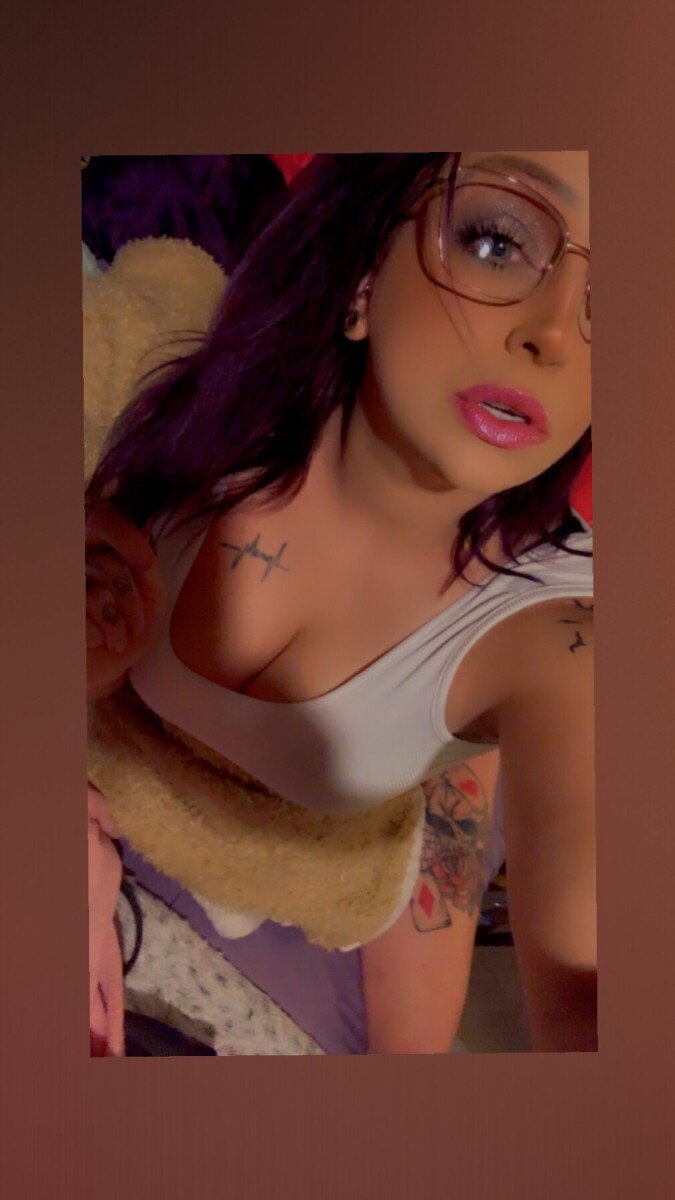 Queeenbeee91 (@queeenbeee.91), OnlyFans creator