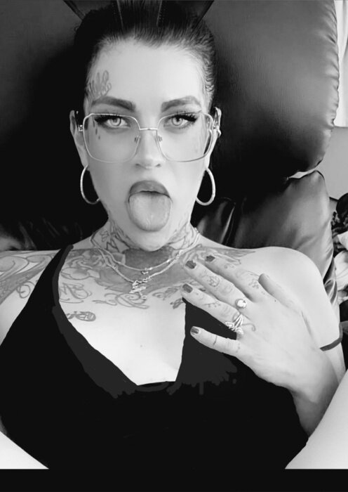 Queensade (@queen.sade), OnlyFans creator