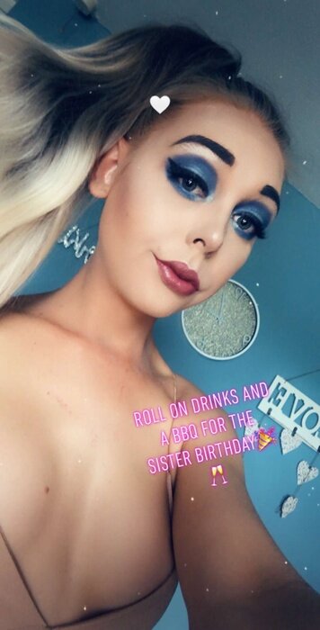 Queenkatie25 (@queenkatie25), OnlyFans creator