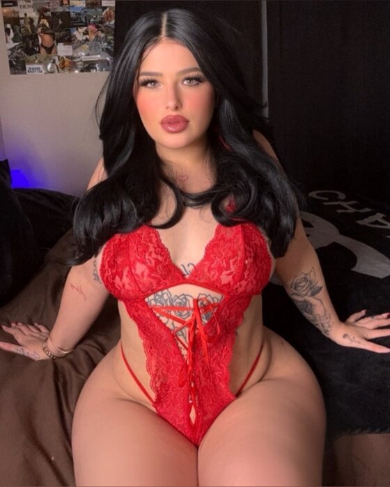 Queenkeendall (@queenkeendall), OnlyFans creator