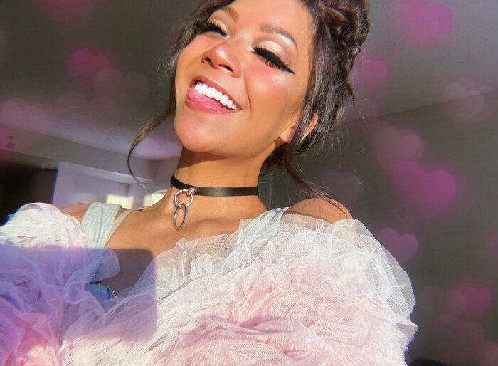 Queenlegend (@queenlegend), OnlyFans creator