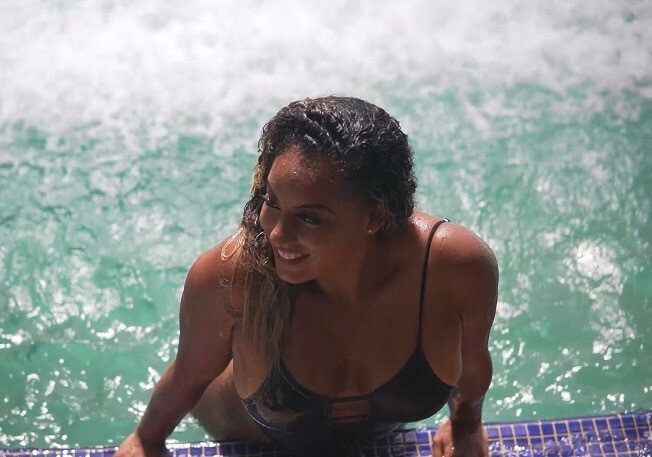 Queenlively (@queenlively), OnlyFans creator