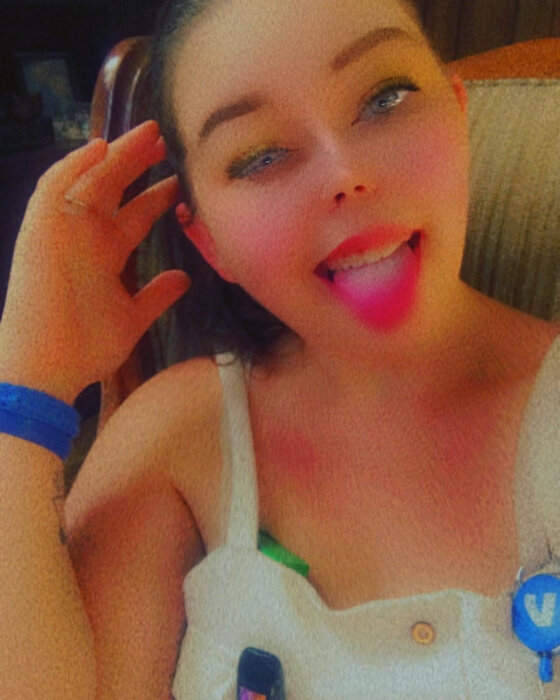 Queenmari420 (@queenmari420), OnlyFans creator