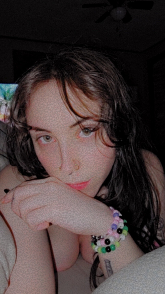 Queenmimi666 (@queenmimi666), OnlyFans creator
