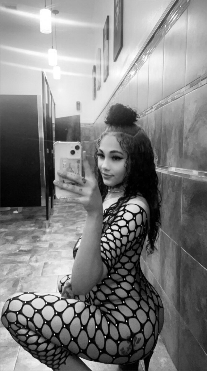 Queennsinner (@queennsinner), OnlyFans creator