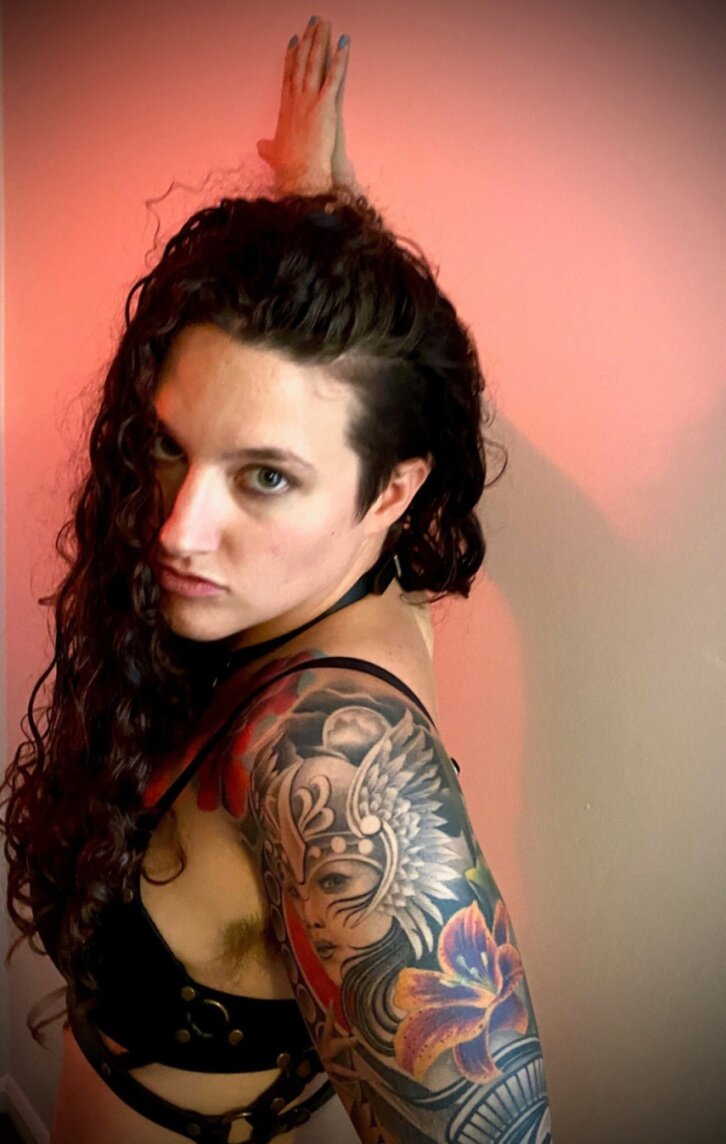 Queenrosefreya (@queenrosefreya), OnlyFans creator