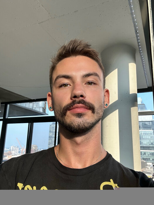 Quinncarterxxx (@quinncarterxxx), OnlyFans creator