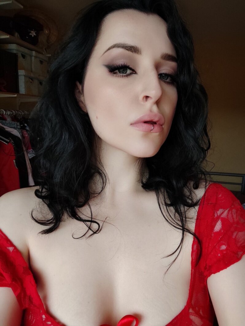 Quinnlinden (@quinnlinden), OnlyFans creator