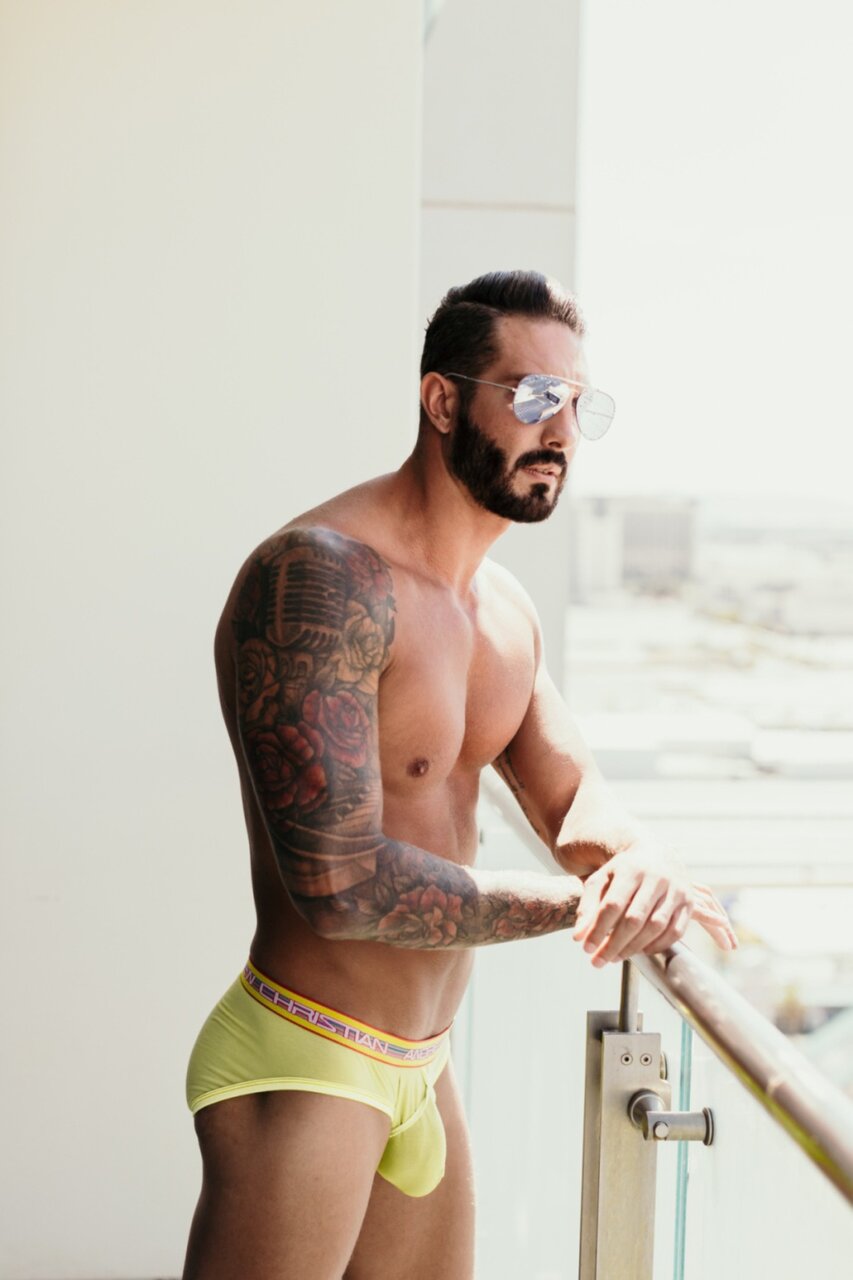 Quintonjames (@quintonjames), OnlyFans creator