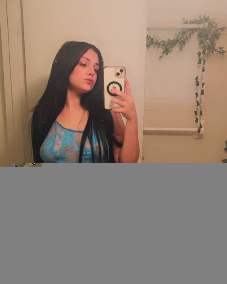 Qweenbee99 (@qweenbee99), OnlyFans creator