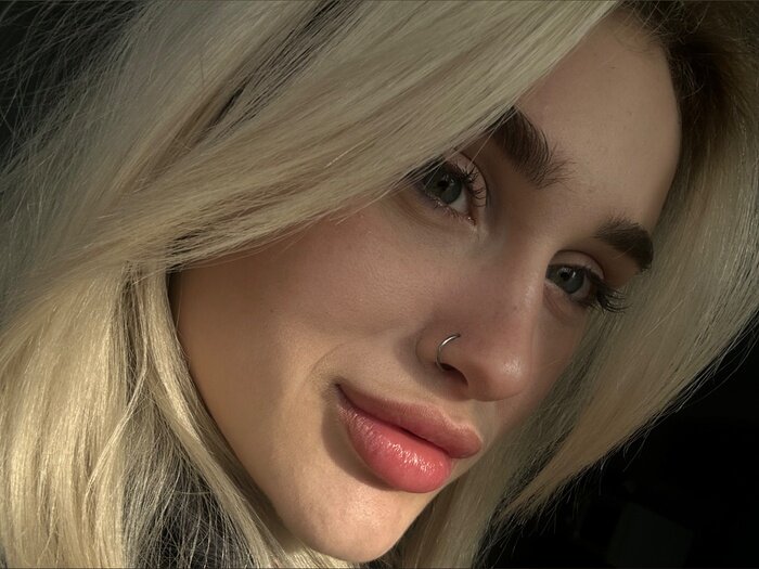 R1naaa (@r1naaa), OnlyFans creator