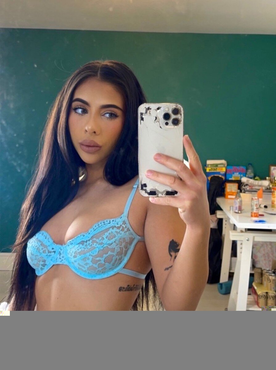 Rachaelhelena (@rachaelhelena), OnlyFans creator