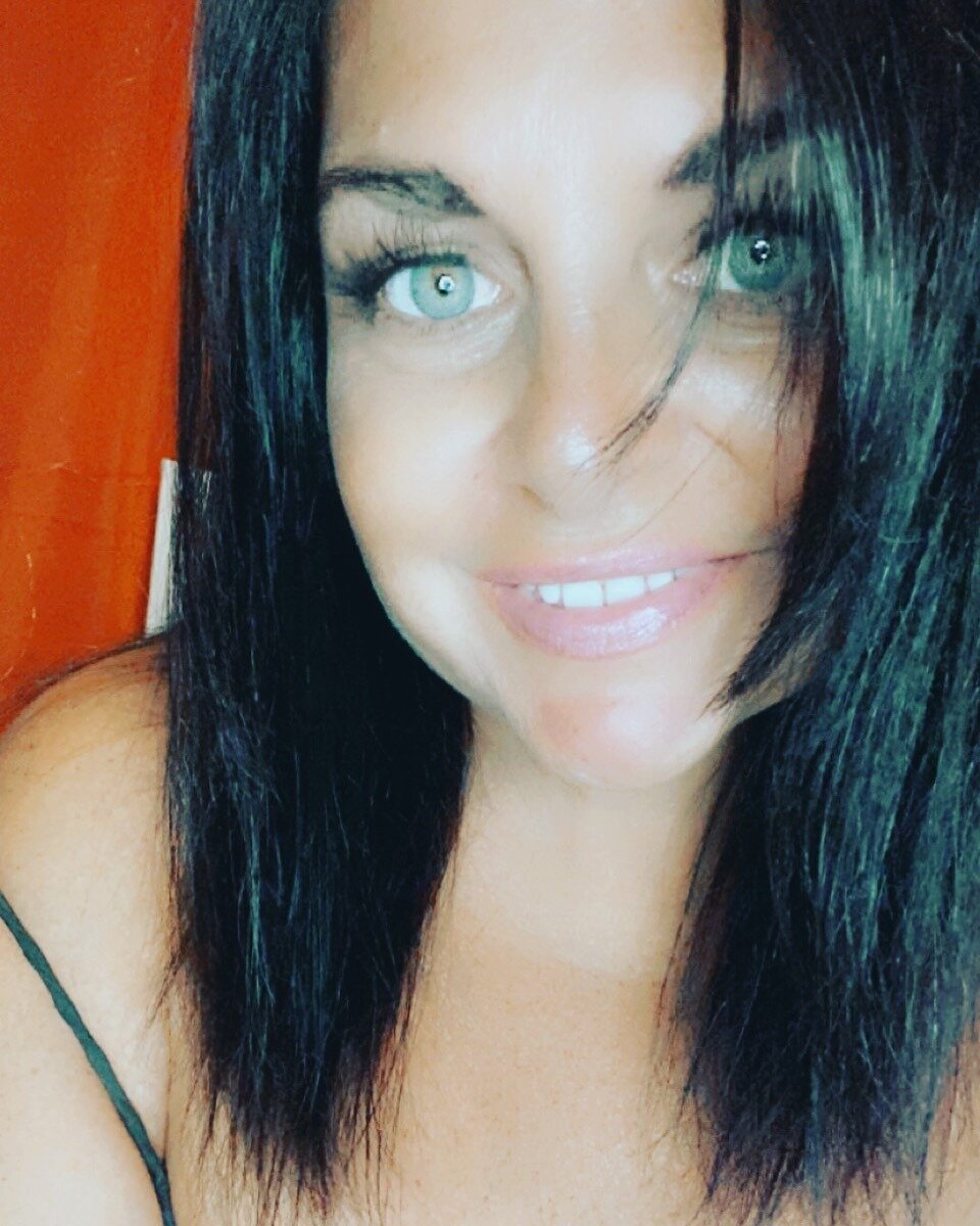 Rachaelray69 (@rachaelray69), OnlyFans creator