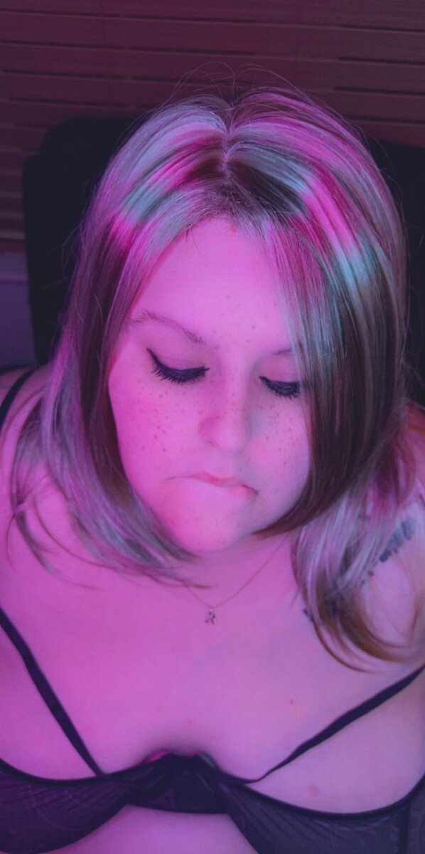 Rachieebabes89 (@rachieebabes89), OnlyFans creator