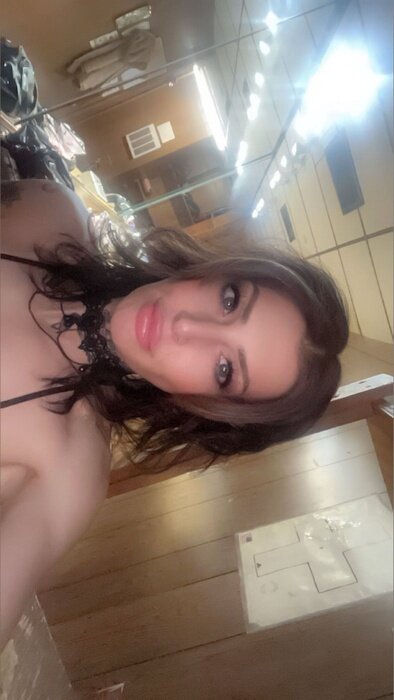 Raebaex00 (@raebae_x00), OnlyFans creator