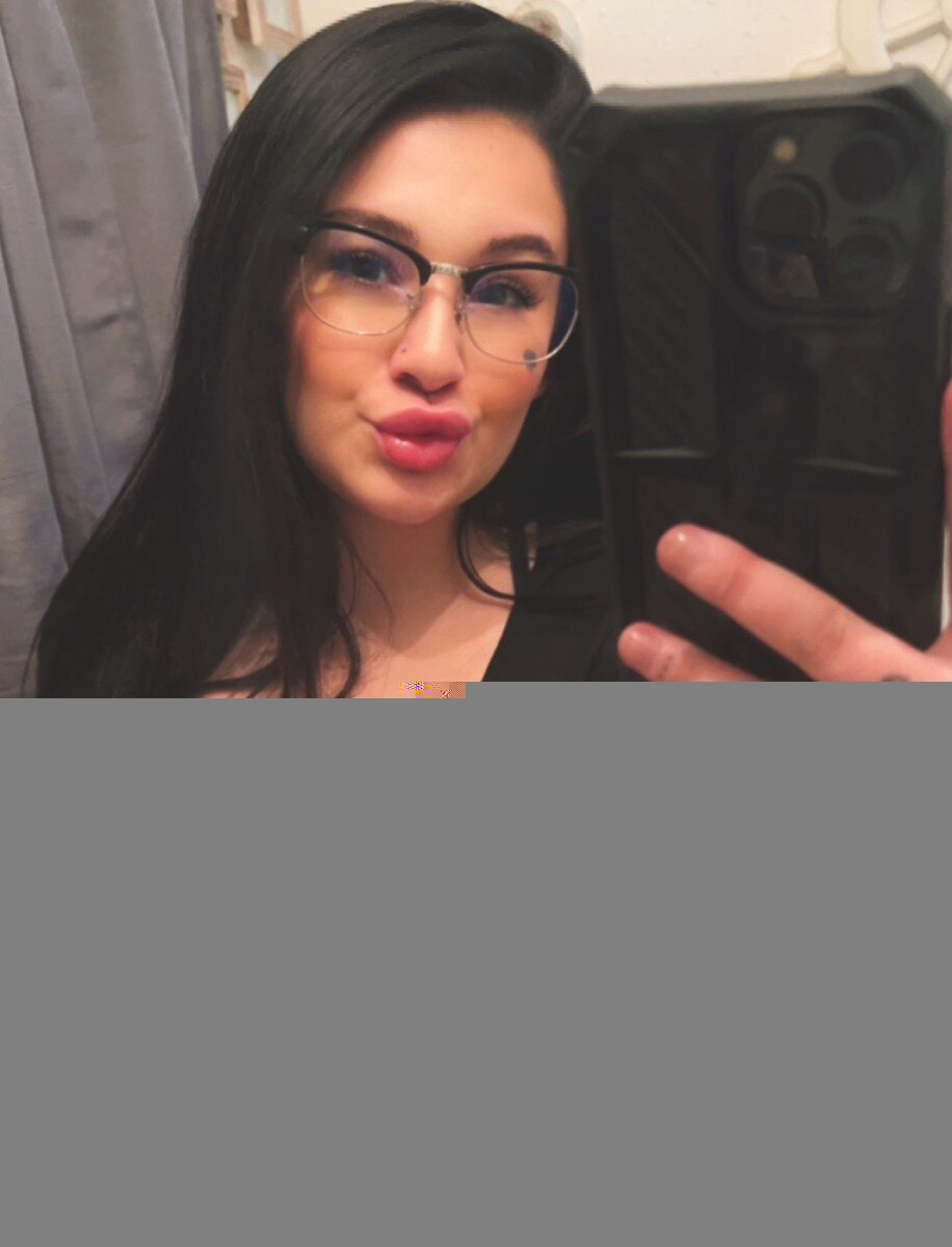 Raelynn01 (@raelynn01), OnlyFans creator