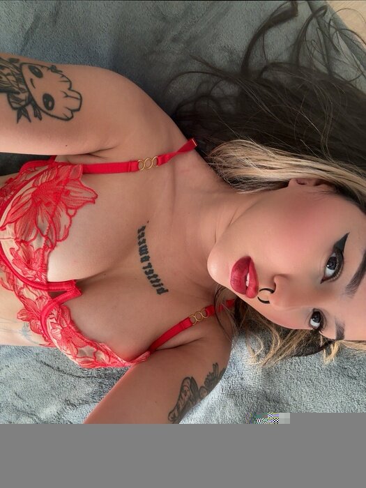 Rafaelasg (@rafaela.sg), OnlyFans creator