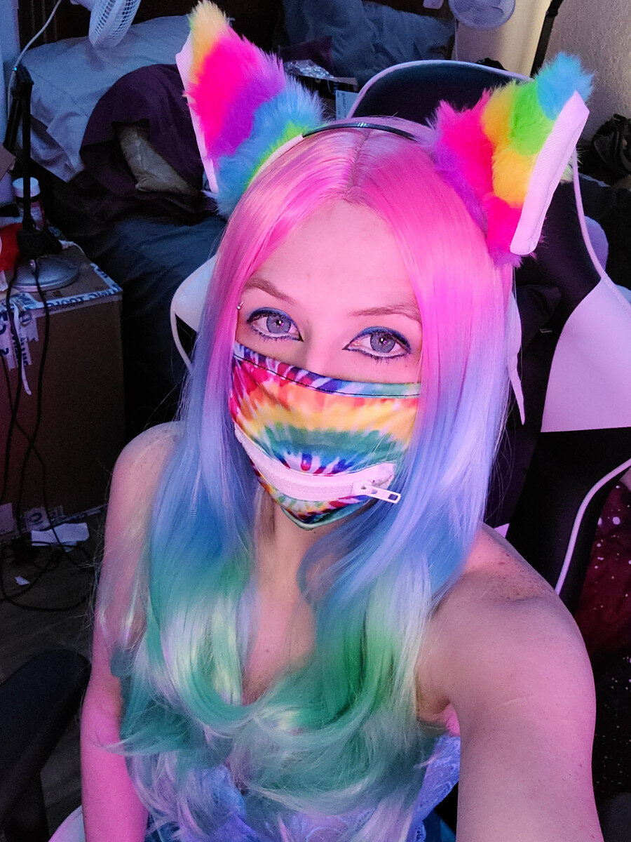 Rainbowkittiefree (@rainbowkittiefree), OnlyFans creator