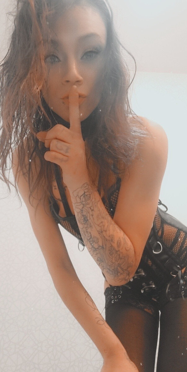 Rainbowxoshhh (@rainbowxoshhh), OnlyFans creator