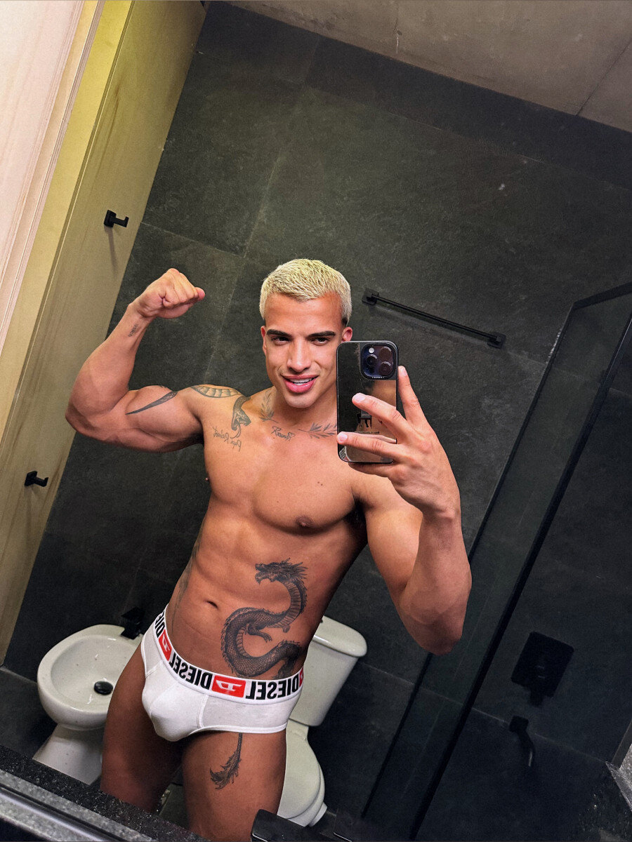 Randhy (@randhyjr), OnlyFans creator