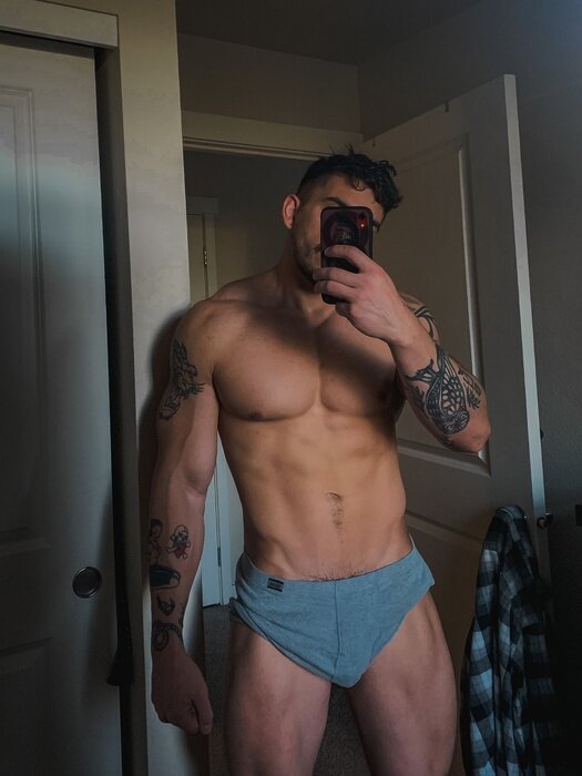 Raphaelsplayground (@raphaelsplayground), OnlyFans creator
