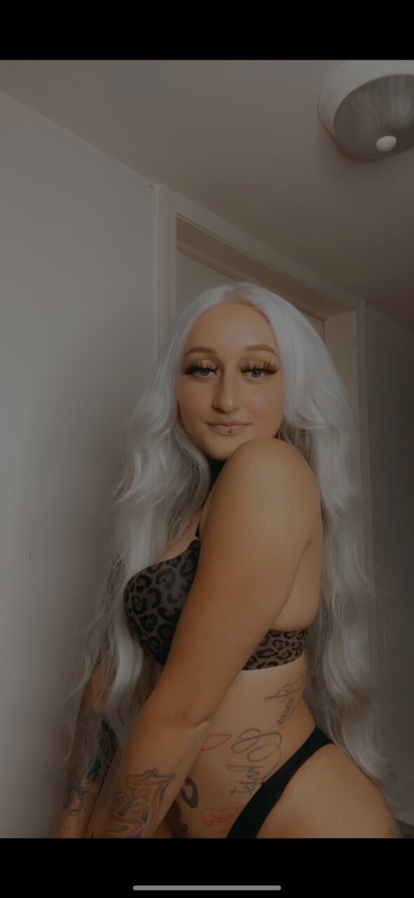 Rarribabyy (@rarribabyy), OnlyFans creator