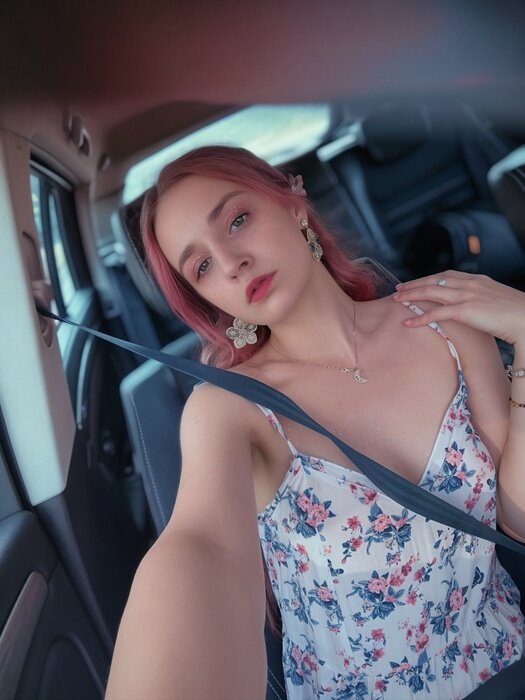 Raspberryalice (@raspberryalice), OnlyFans creator