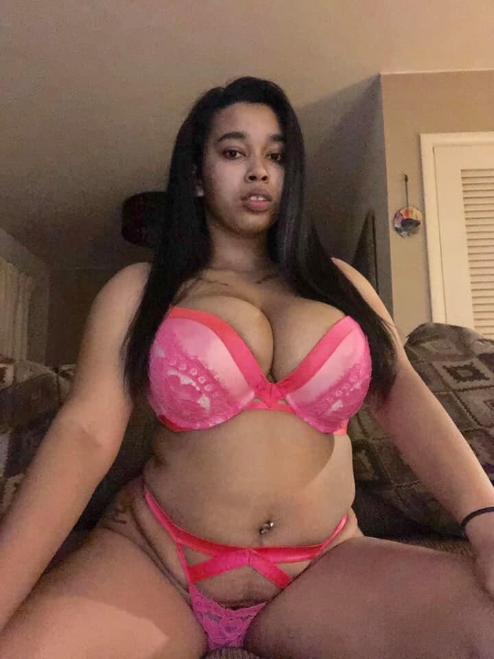 Ravinplays (@ravin_plays), OnlyFans creator