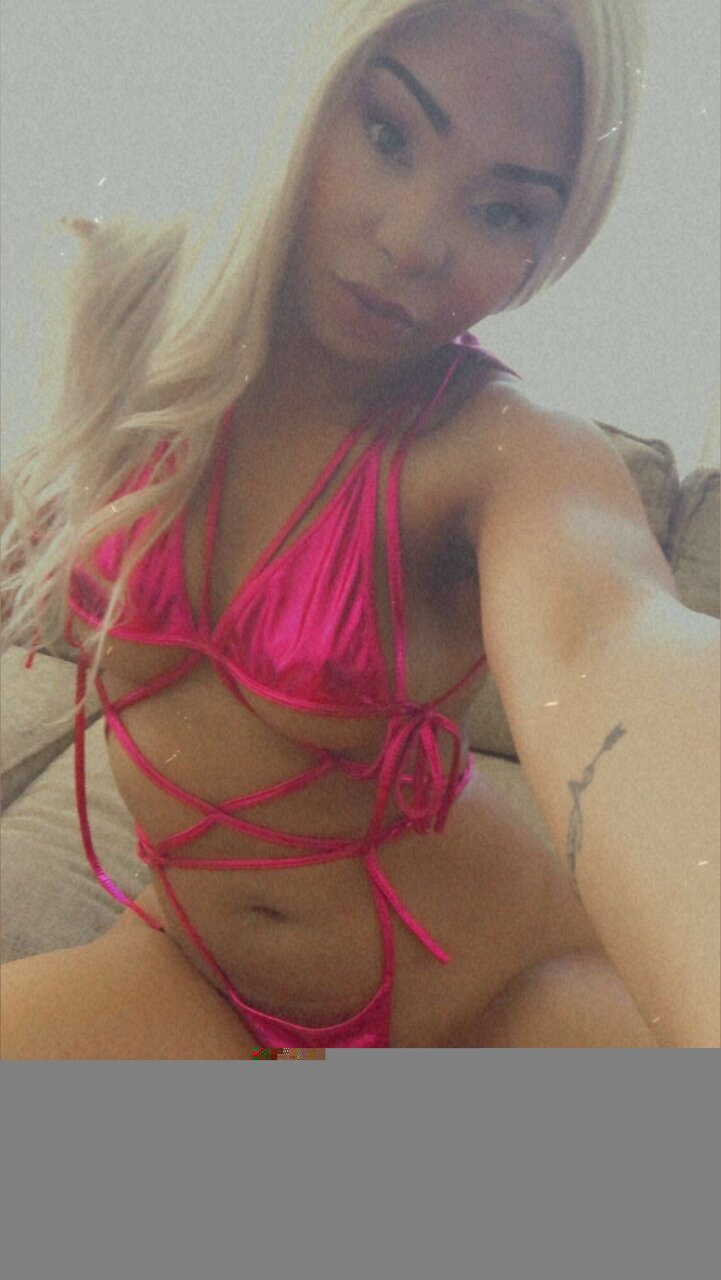 Rawrenee (@rawrenee), OnlyFans creator