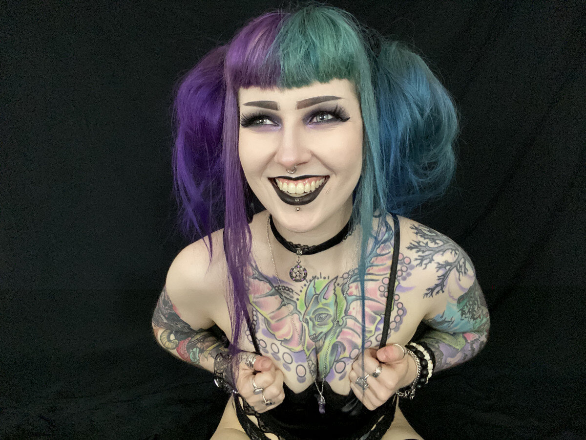 Raxbii (@raxbii), OnlyFans creator