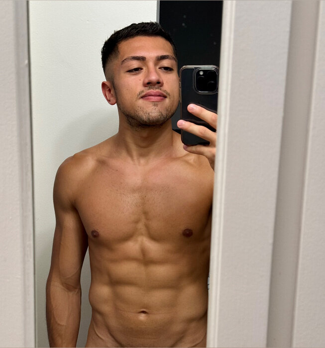 Raypicazzzo (@raypicazzzo), OnlyFans creator