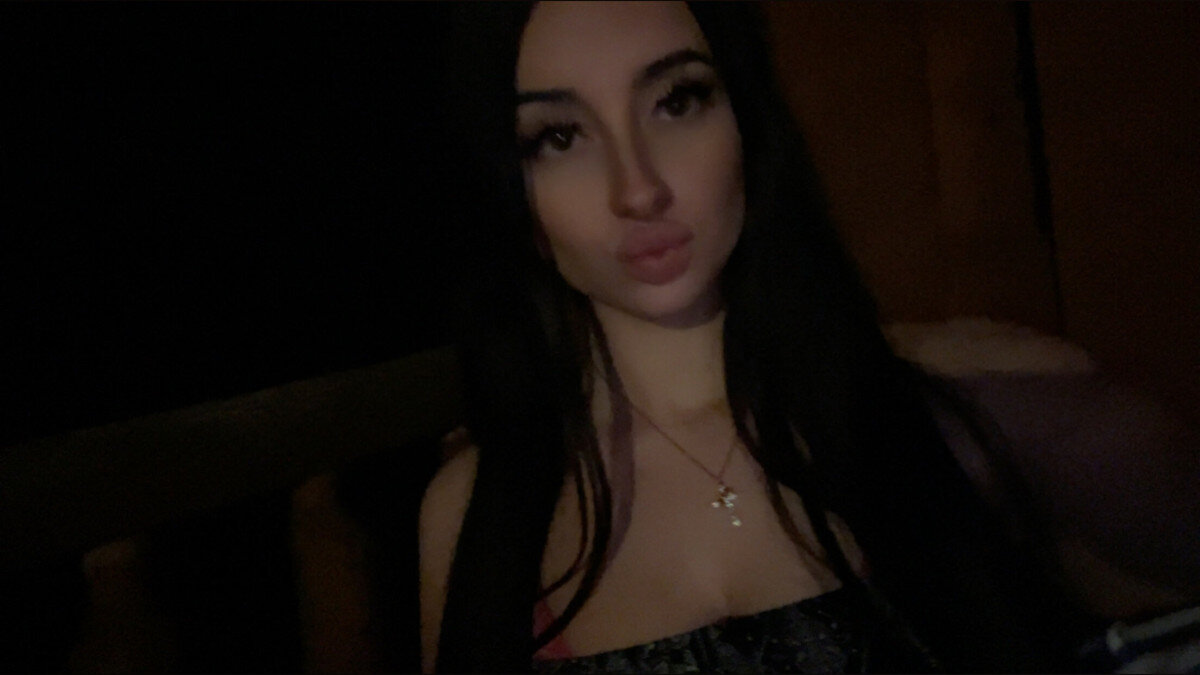 Rayyyyli (@rayyyyli), OnlyFans creator