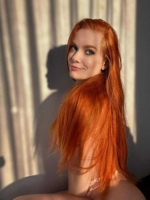 Redaphrodite (@red.aphrodite), OnlyFans creator