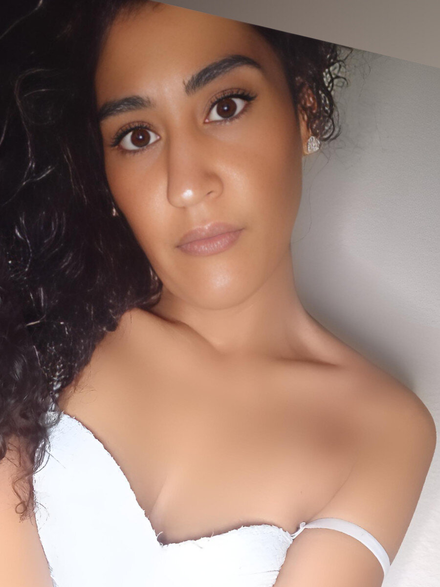 Tamara (@red_wine561), OnlyFans creator