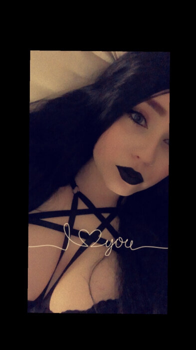 Redivysgarden (@redivysgarden), OnlyFans creator