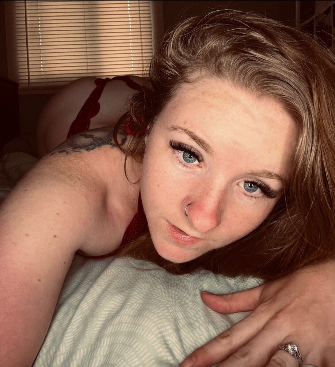 Redneckjuliet406 (@redneckjuliet406), OnlyFans creator