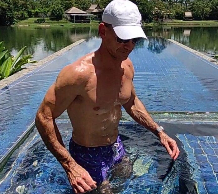 Redrocketraymond (@redrocketraymond), OnlyFans creator
