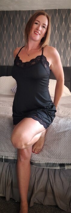 Redvixen40 (@redvixen40), OnlyFans creator