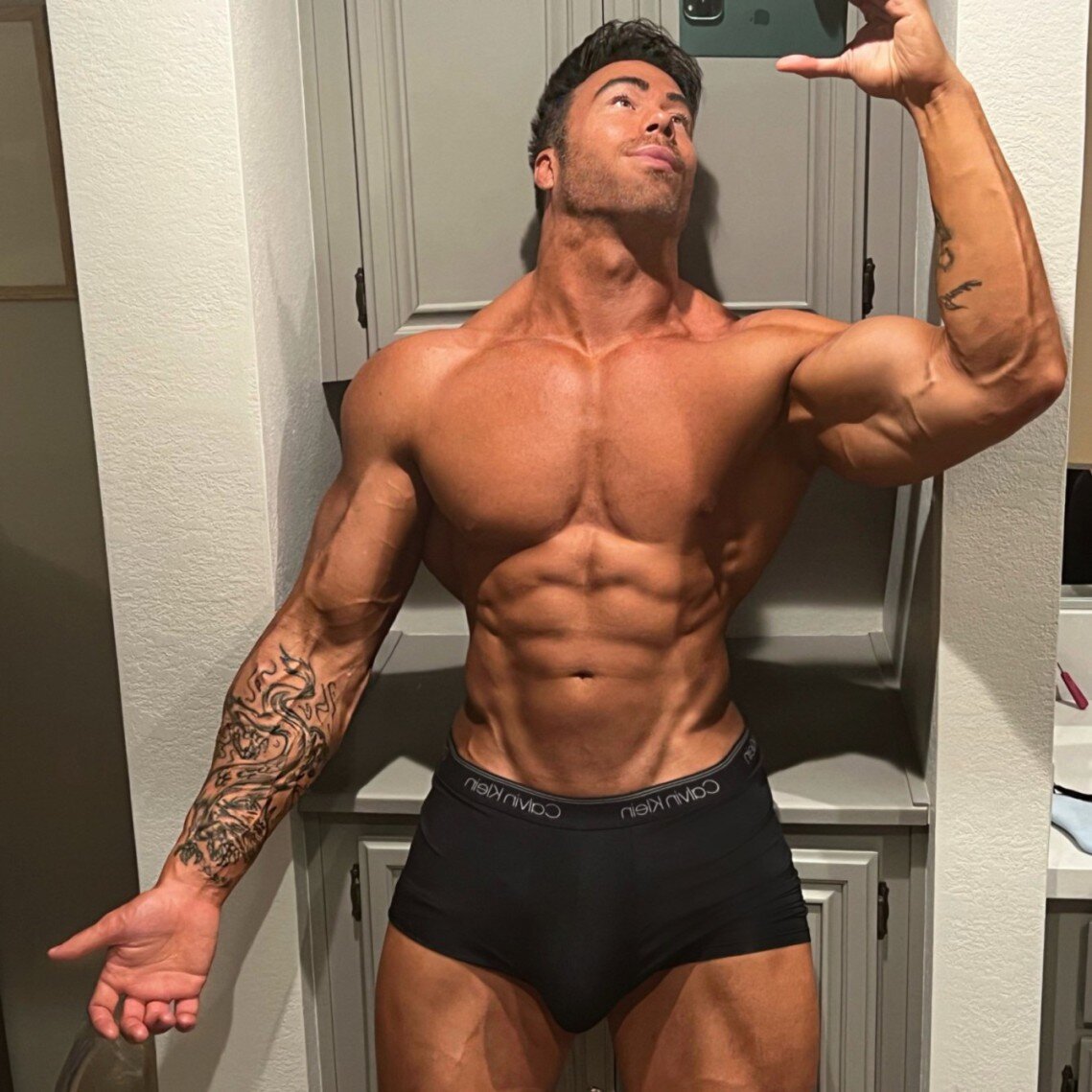 Reesexxxl (@reesexxxl), OnlyFans creator