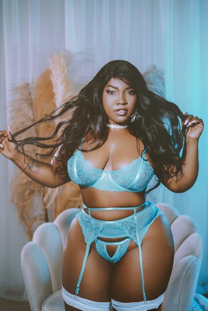 Reginabans (@reginabans), OnlyFans creator