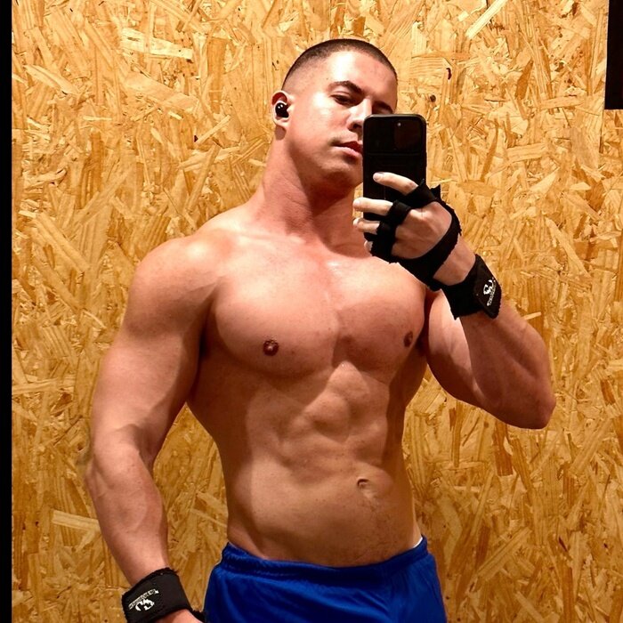 Reileonardi (@rei_leonardi), OnlyFans creator