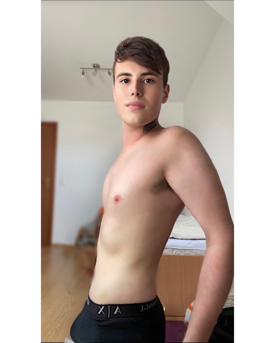 Renatopirin (@renatopirin), OnlyFans creator