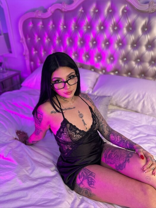 Rinababyxxx (@rinababyxxx), OnlyFans creator